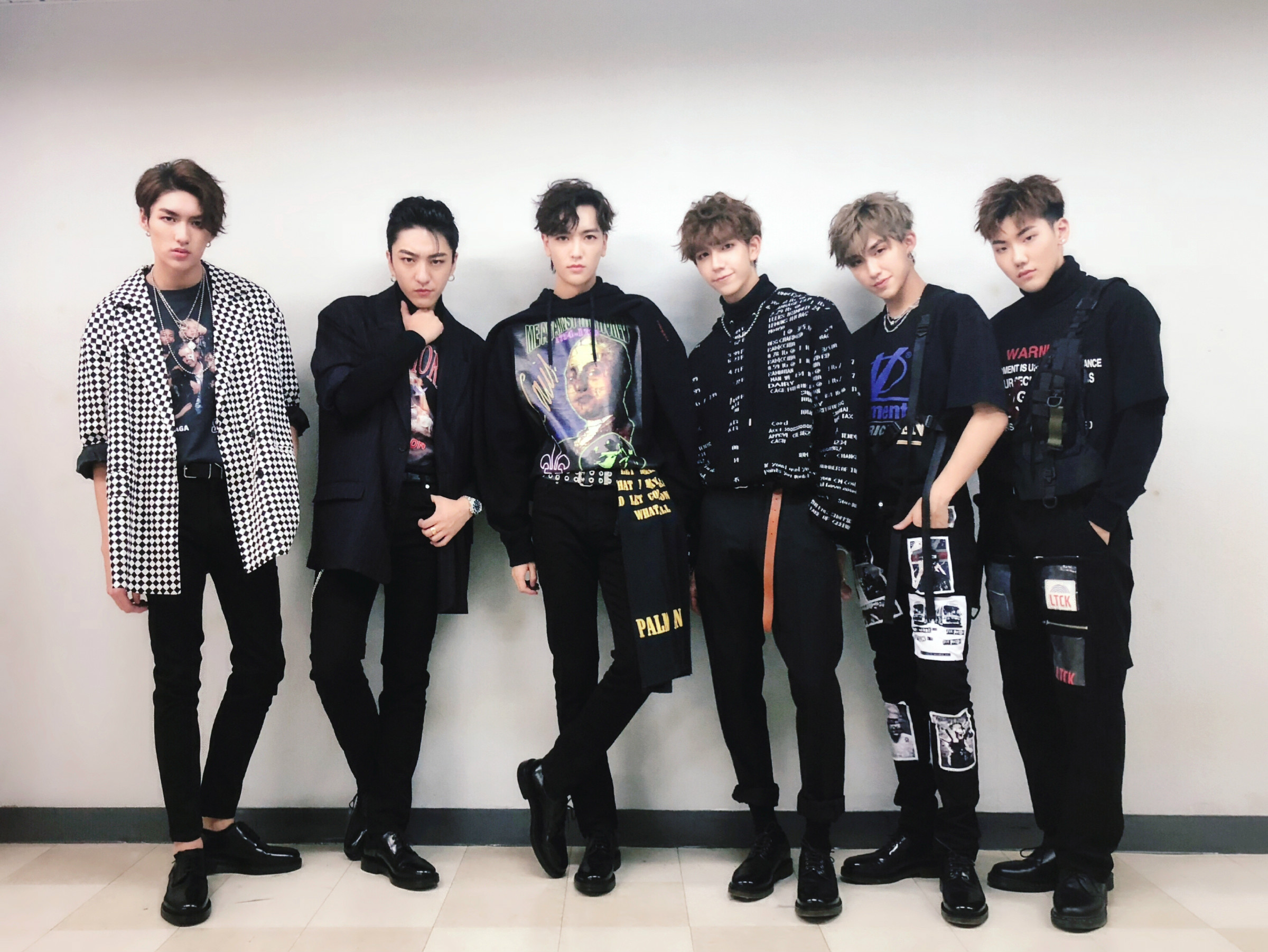 cto男团出道四个月征服国际舞台釜山表演嗨翻全场