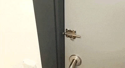 搞笑动态图GIF: 设计师你出来,我们聊聊这锁,放心,只聊聊我不动手 - 360娱乐,你开心就好
