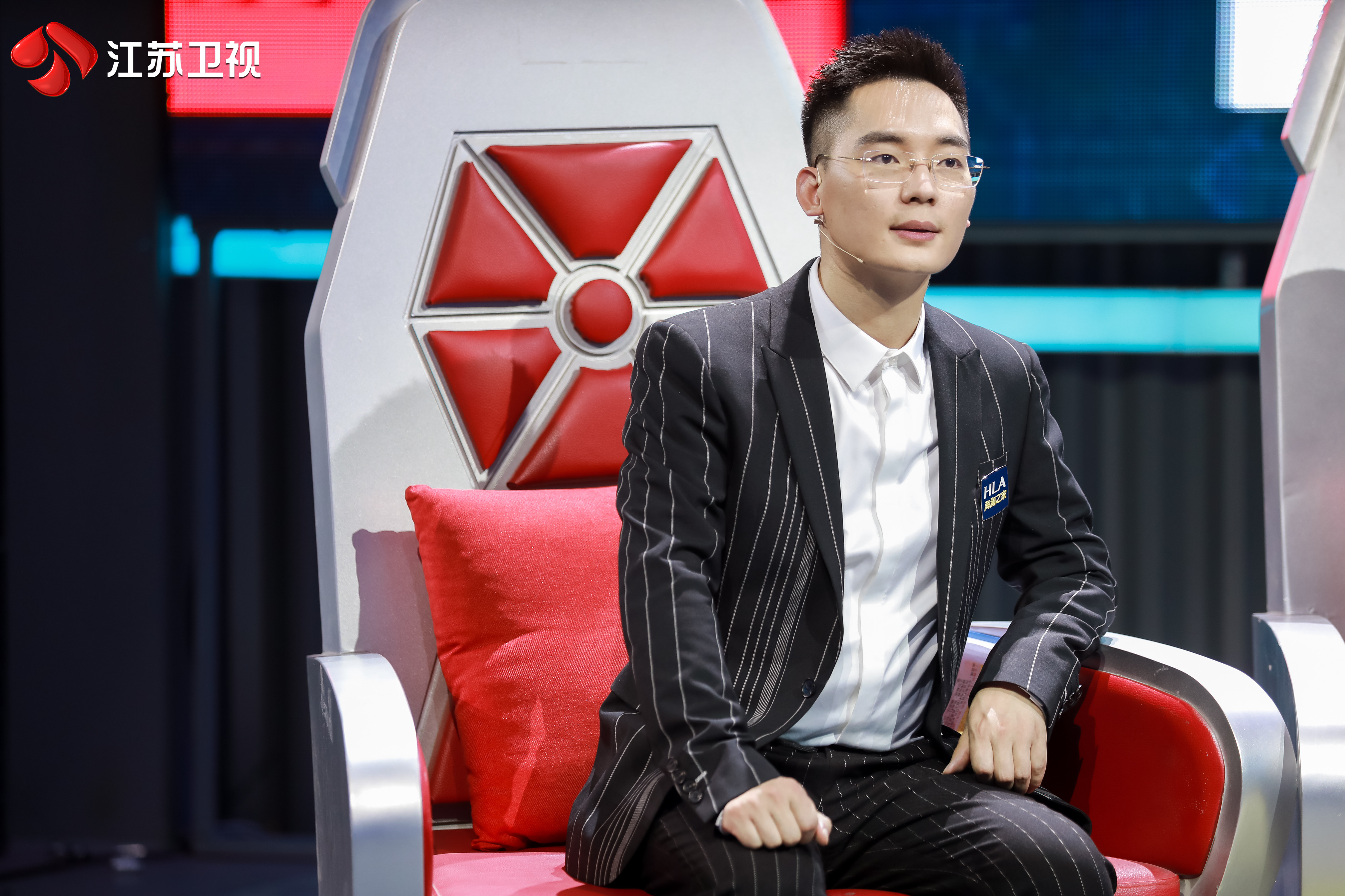 王峰遇见山之队从实力脑王到最强队长的华丽转身