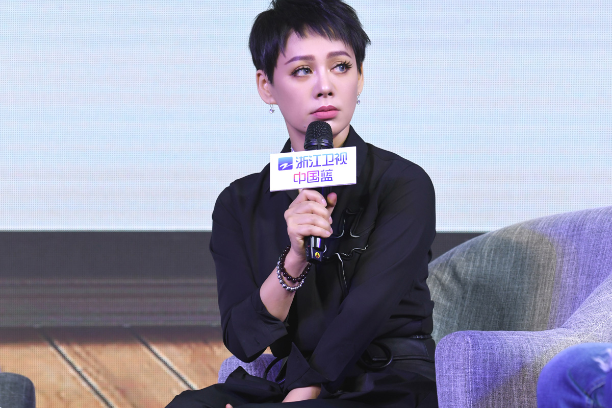 王耀庆吴宣仪高甜演绎一见钟情宁静发布会现场自爆恨嫁