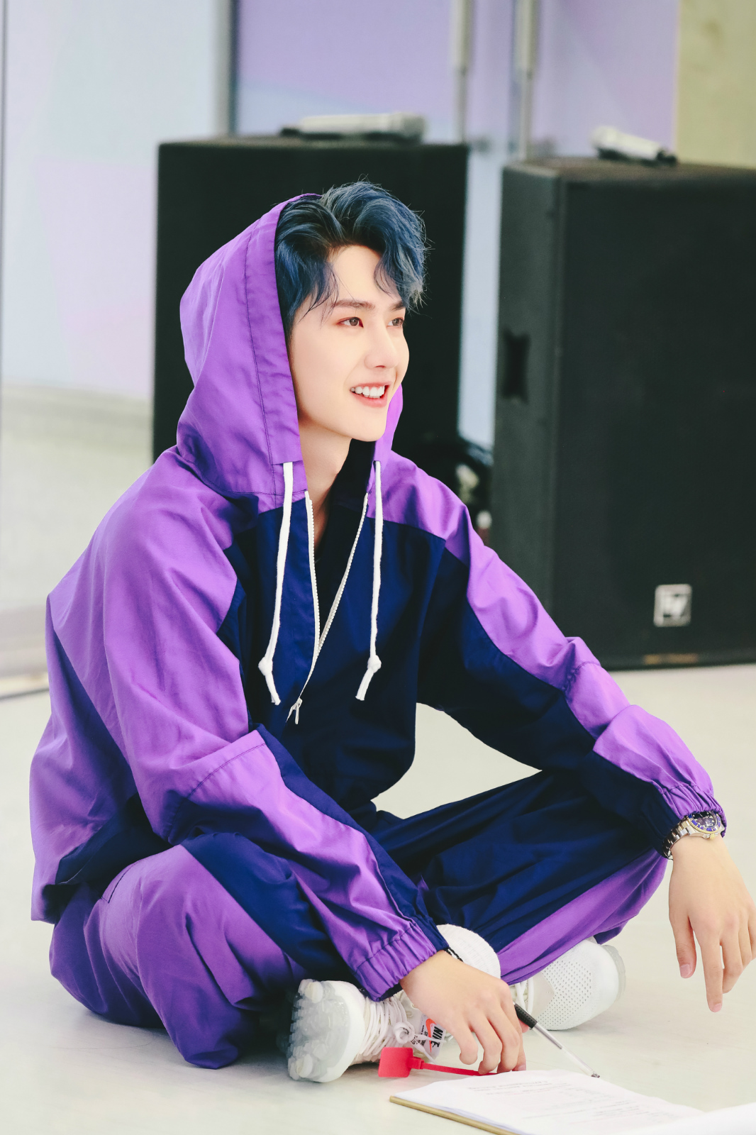 《创造101》王一博回归 实力编舞尽显导师风范