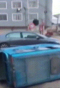 搞笑GIF：让我抽根烟压压惊！ - 360娱乐，你开心就好