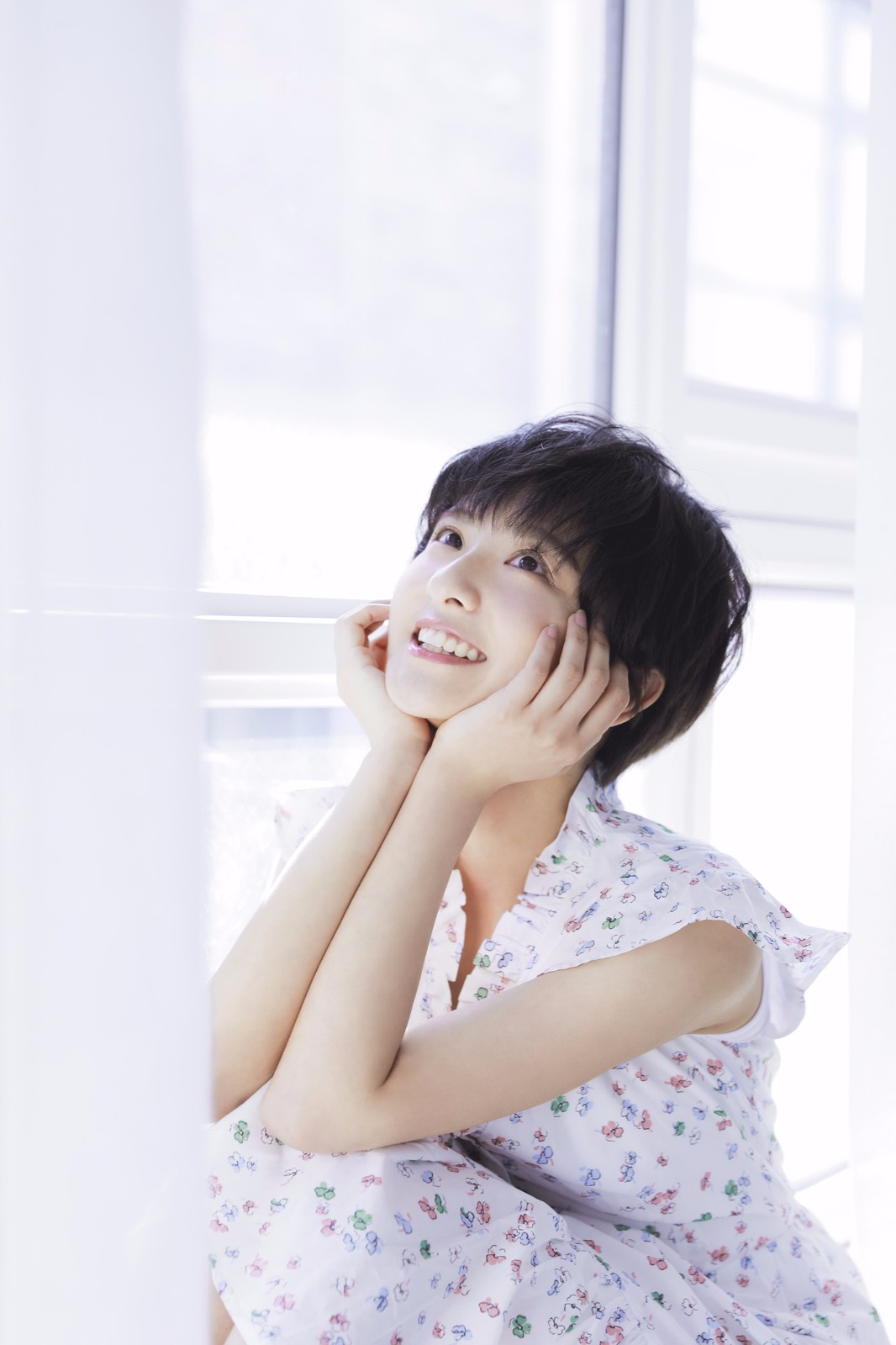 《流星花园》小优厉嘉琪曝初恋写真 新戏《等等啊我的青春》今日开机