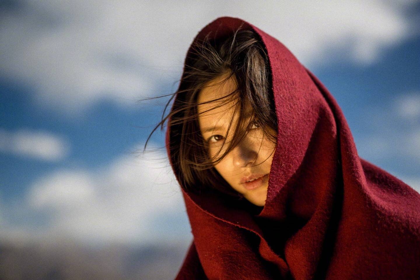 岳辛新片318号公路上映笑称冰川遇险很值得