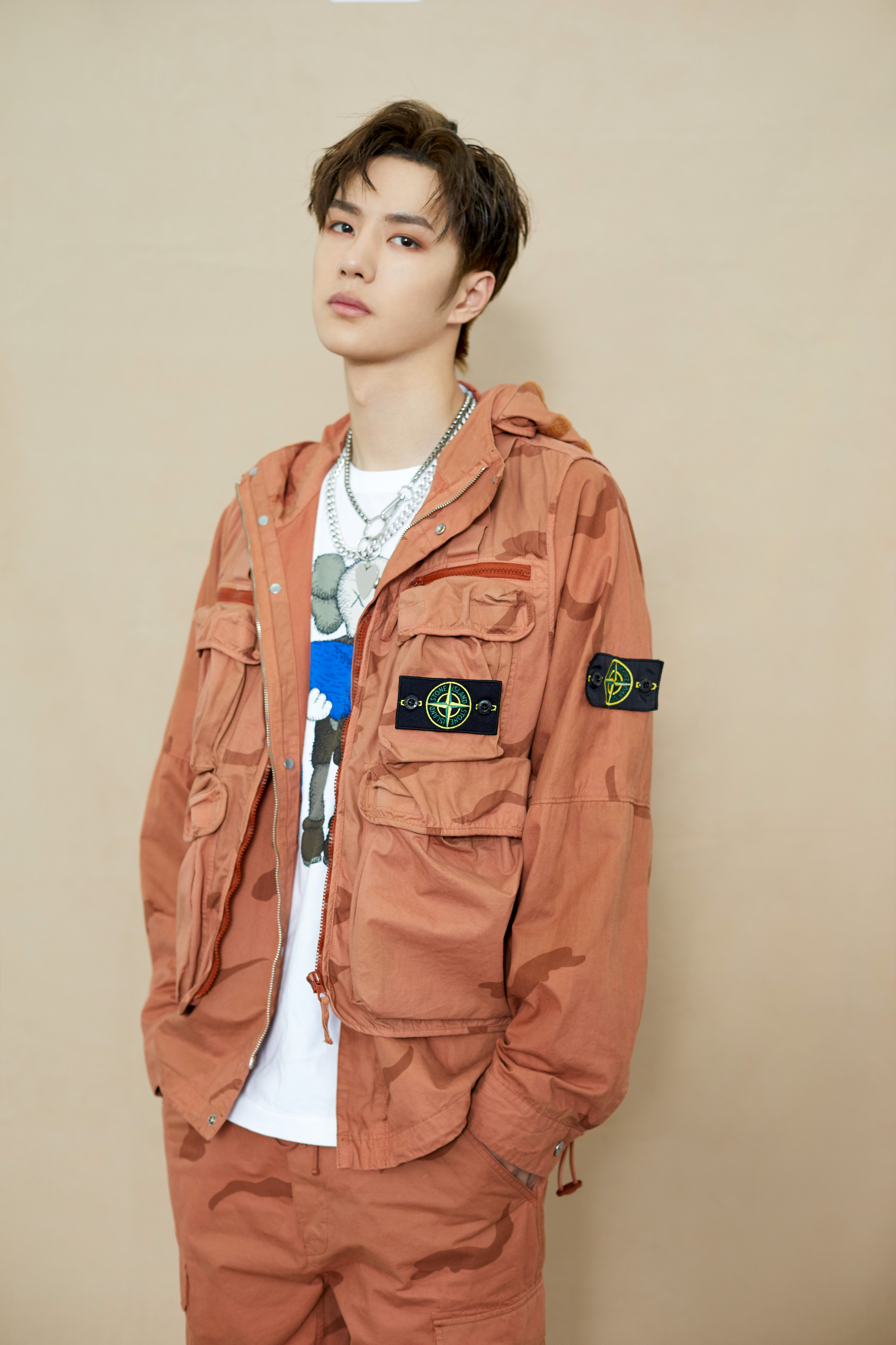 档原创极限竞技真人秀《极限青春》于6月20日晚热血开播,王一博与程潇