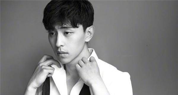 邓伦是圈内公认的绅士手,从不占女星便宜,为何偏偏对她不一样?