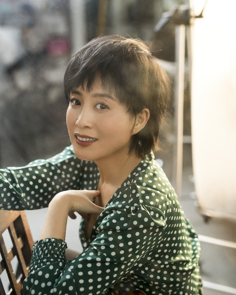 千面潜力股赵倩芝麻胡同秀妈抢戏燃炸