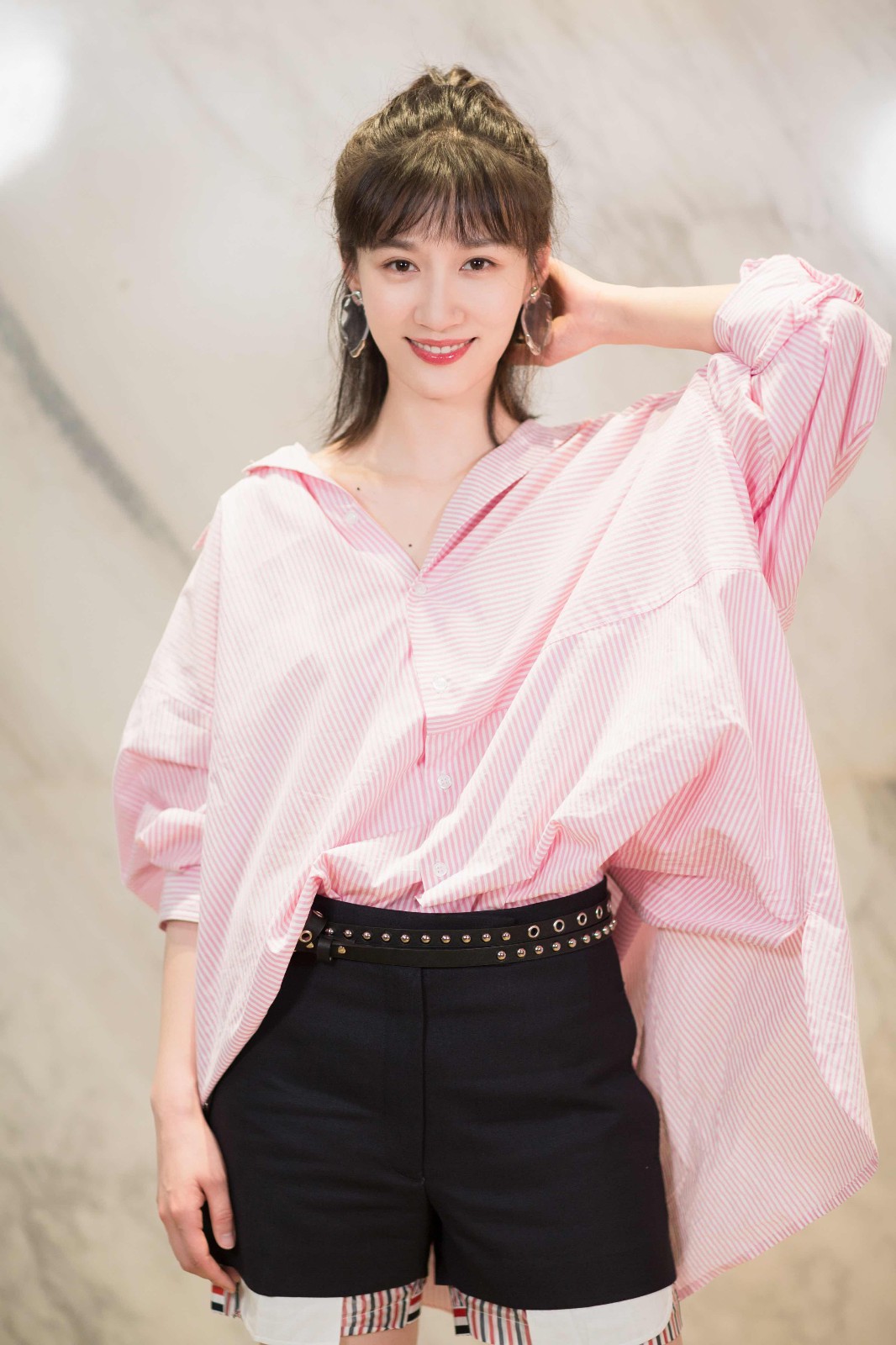 徐悦青春斗化身硬核学霸与郑爽二度合作