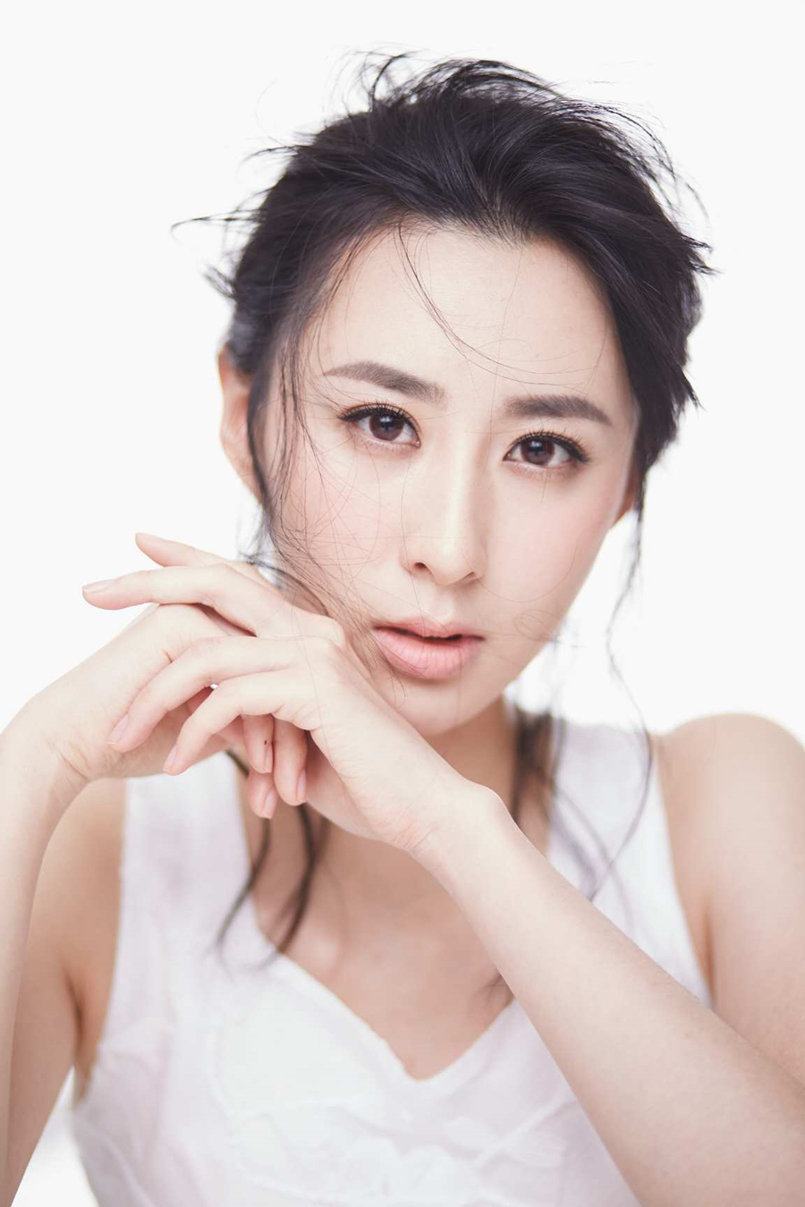 我们的逆青春杀青李炳怡反差演绎傲娇白富美