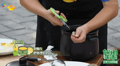 深夜食堂开播厨艺爆棚的黄磊诠释会做饭的男人最性感