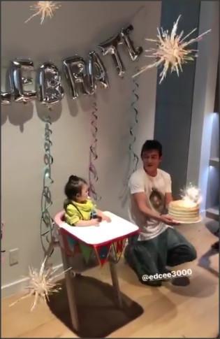 能让陈冠希心甘情愿下跪伺候的，就只有这个刚满一岁的小女孩了