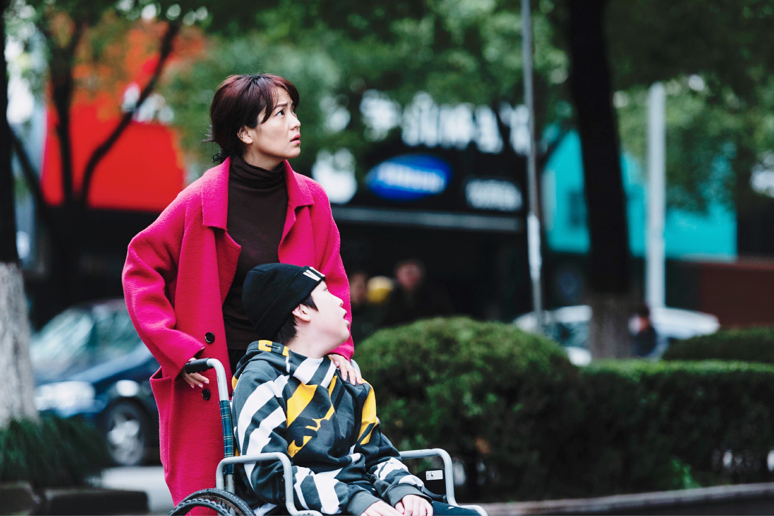 目前,斯琴高丽演绎的谍战电视剧《一言九鼎》正在地方台热播,将于2020