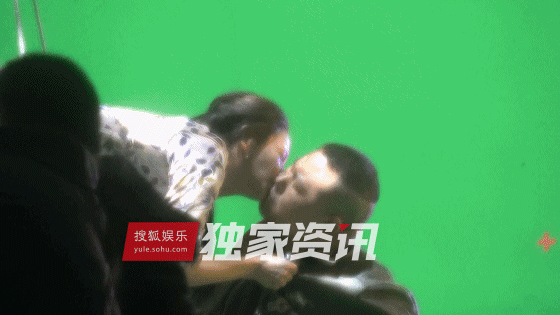瞎了，佟丽娅和岳云鹏居然拍吻戏了！