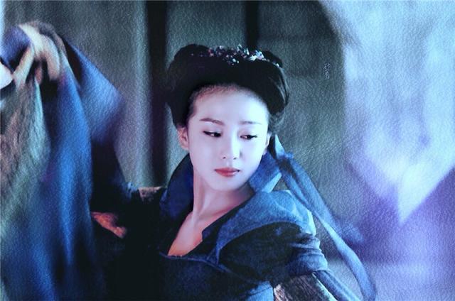 尤其是在古装剧中,当她穿上白色的服装,如同仙女下凡一样,不但美丽