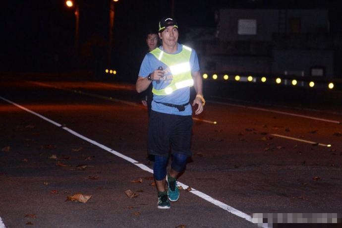 与林志玲复合后言承旭首露脸 胡子拉碴又发胖差点认不出 360娱乐