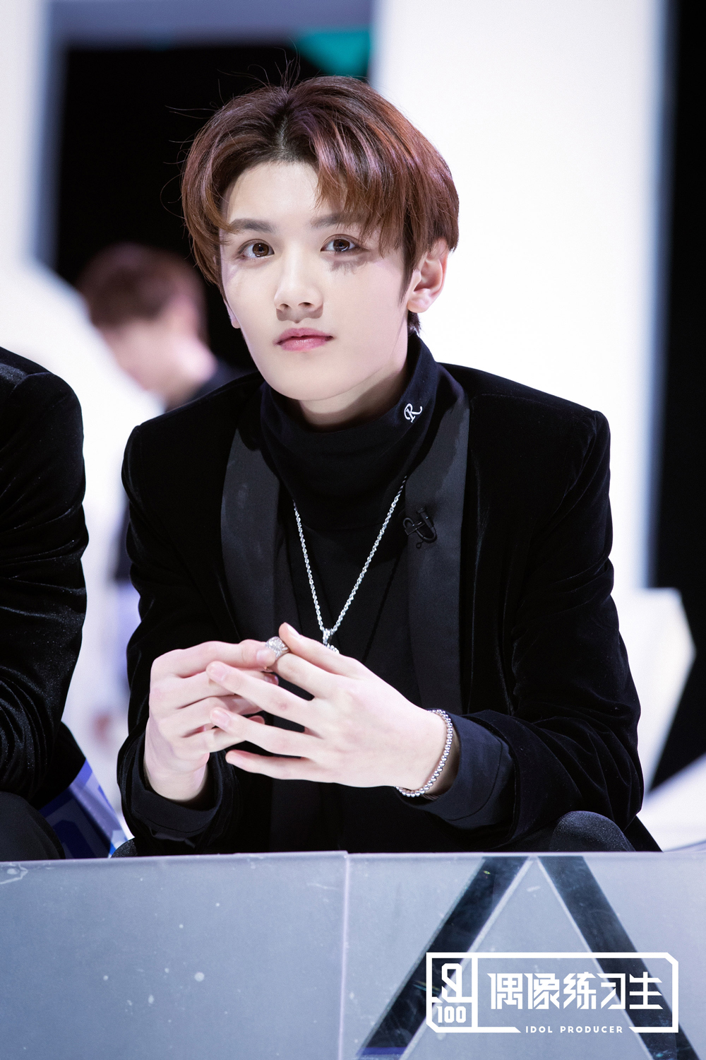 偶像练习生卜凡搞笑岳岳耿直自带弹幕承包笑点狂吸粉