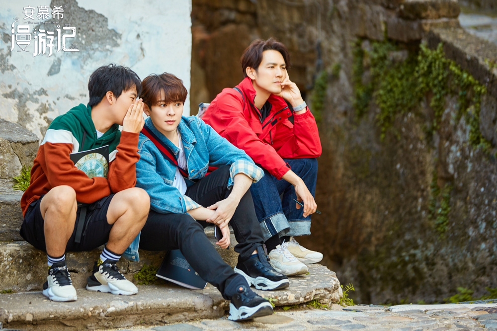 漫游记钟汉良旅行中逗尤长靖郭麒麟为美食撒娇