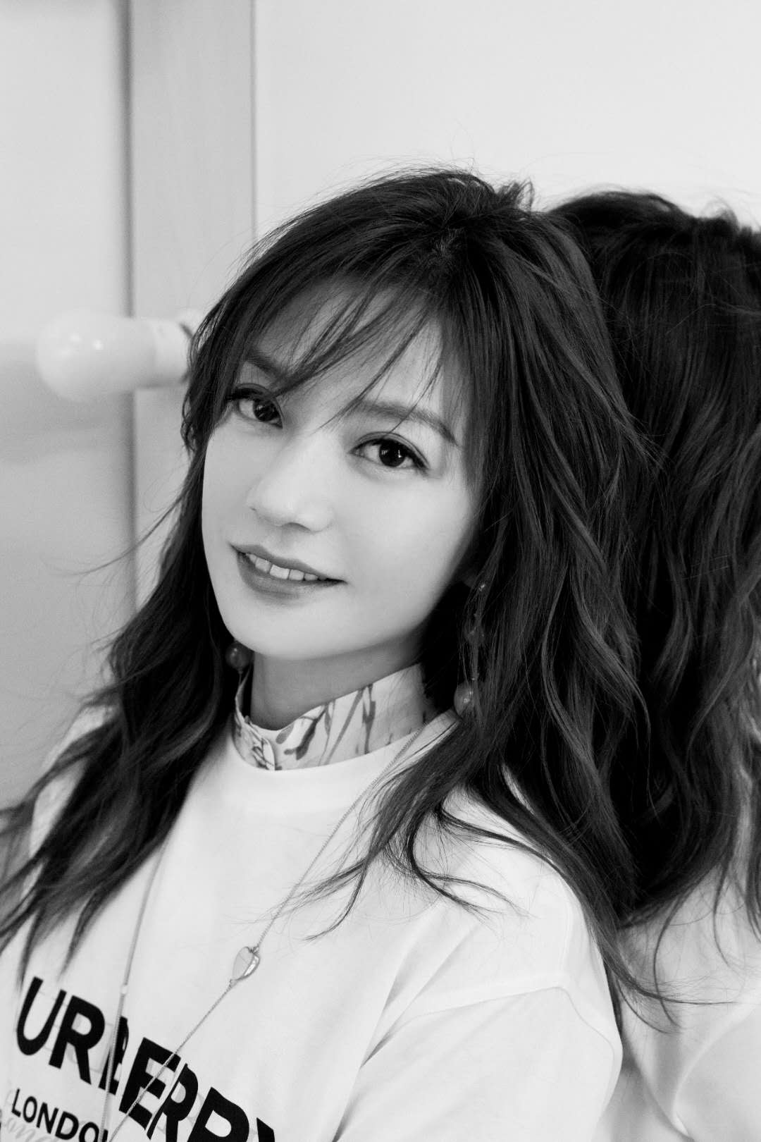 赵薇出席话剧《求证》见面会 首谈创作感悟畅聊角色塑造过程