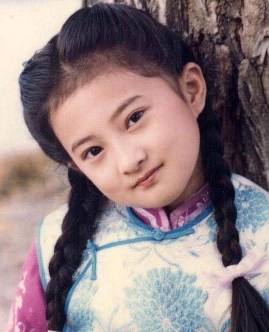 9岁成名 16岁放弃演 还珠格格 今38岁沦为十八线演员 360娱乐