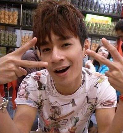 或许现在很多人都记不得"可米小子"这个组合的成员了,但是说起他们的