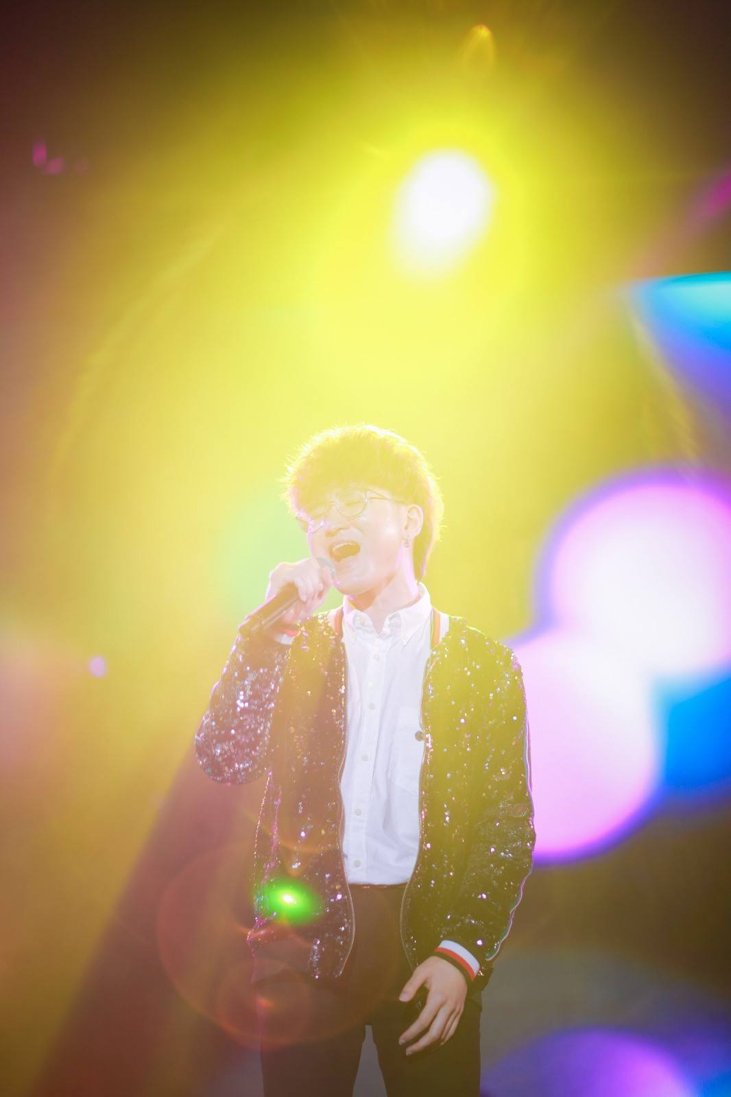 黎真吾化身特邀嘉宾空降好声音海外海选现场掀起层层音乐浪潮