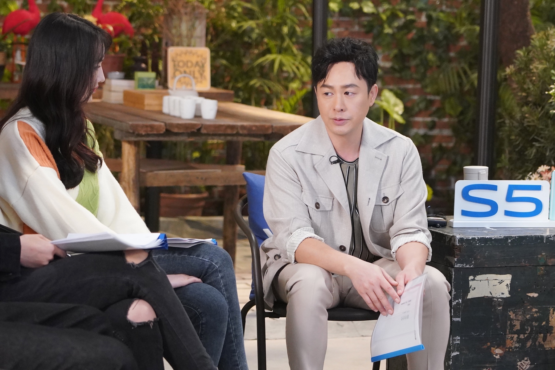 演技派张颂文揭选角内幕鉴赏归来角色体验