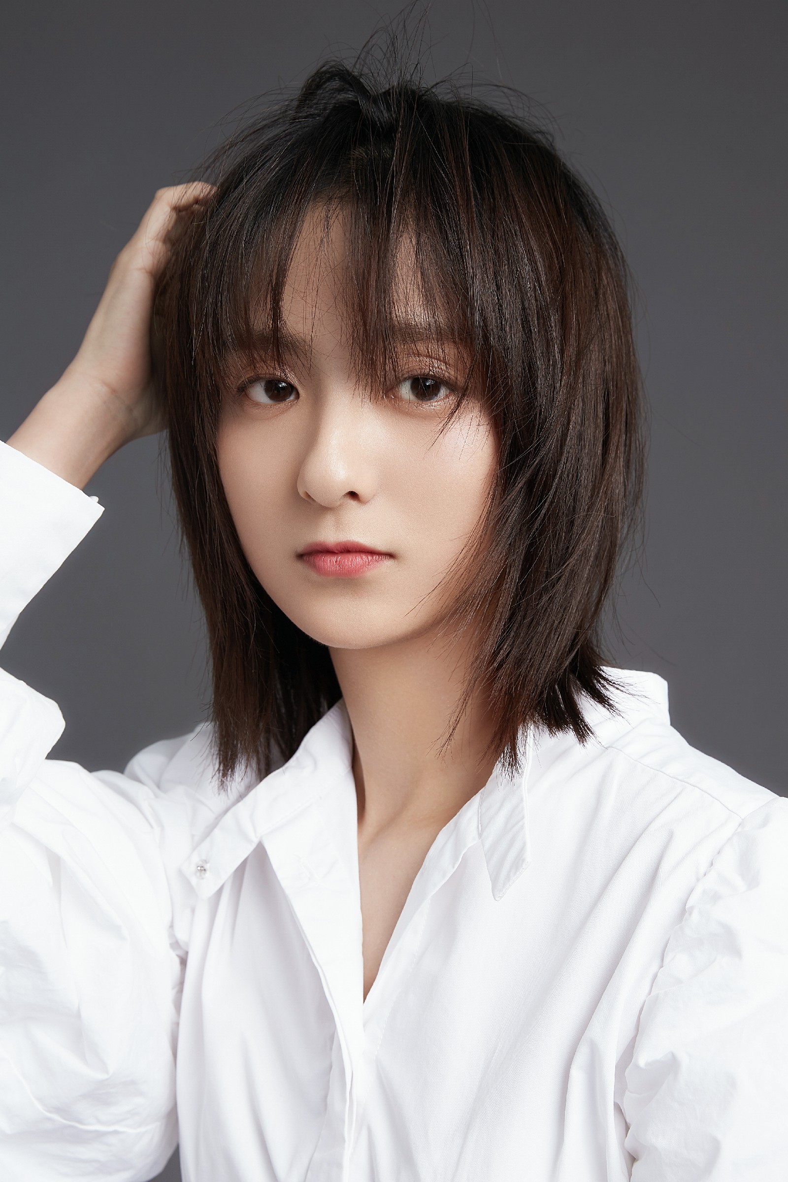 飞宝传媒旗下演员厉嘉琪生日曝光美图写真