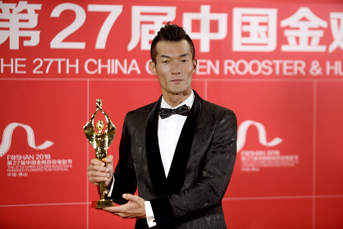 王雨甜获百花奖最佳新人坦言与黄景瑜腥腥相惜