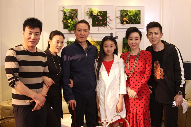 再次合作老戏骨 演员张哲与李幼斌《隐战》碰撞火花