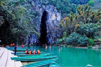 它的名字同它的古朴风貌一样美丽,名为坝美村