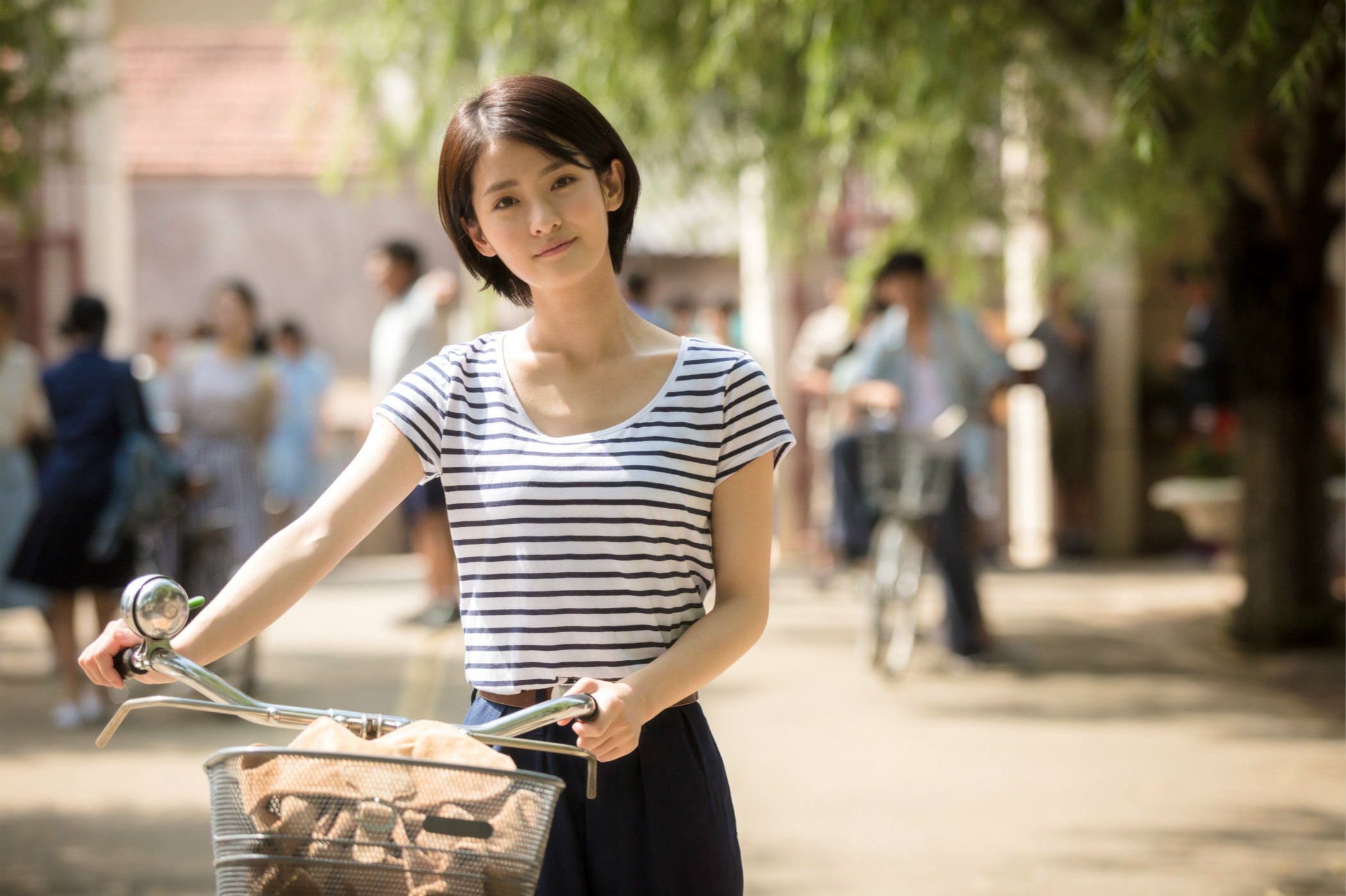 梦秦我的青春也灿烂开播复古装扮引发怀旧风