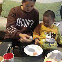 搞笑GIF:人比人,你说咋就那么气人呢!! - 360娱乐,你开心就好