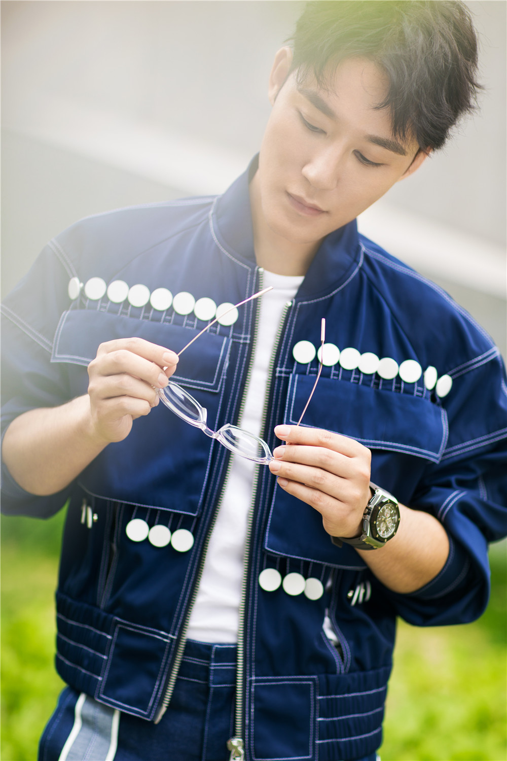 如果爱高凯元新写真上线化身牛仔boy很阳光