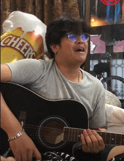 爆笑gif: 这是我见过的最激烈的掰手腕 - 360娱乐,你开心就好