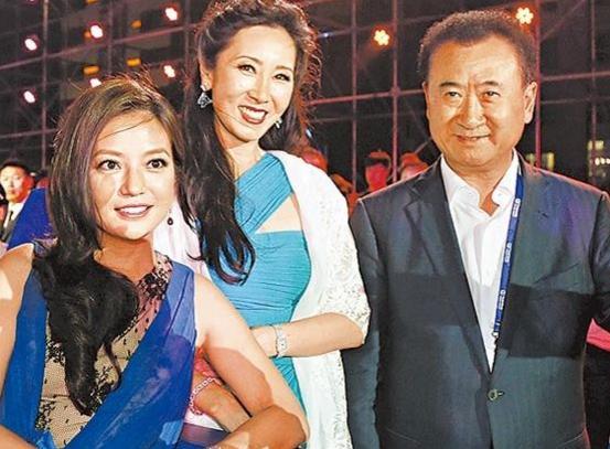 赵薇与黄有龙这对夫妻有大连万达集团股份有限公司董事长王健林家族