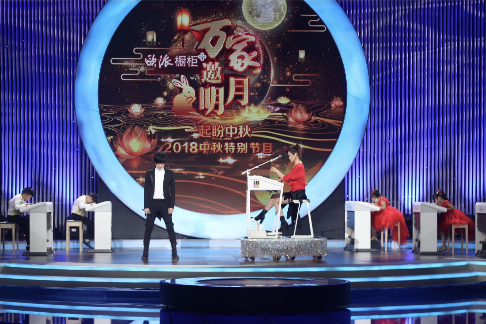 组图玖月奇迹中秋送祝福热曲唱起来跳起来燃爆现场