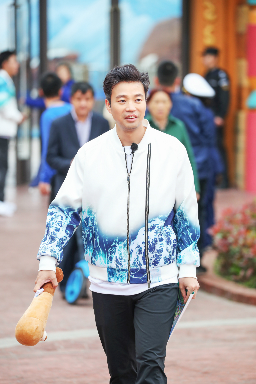 极限挑战5贾乃亮惊喜加盟极挑团重返童年