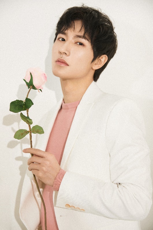 雨的方向上线网易云音乐情歌新声靳凡倾诉青春遗憾