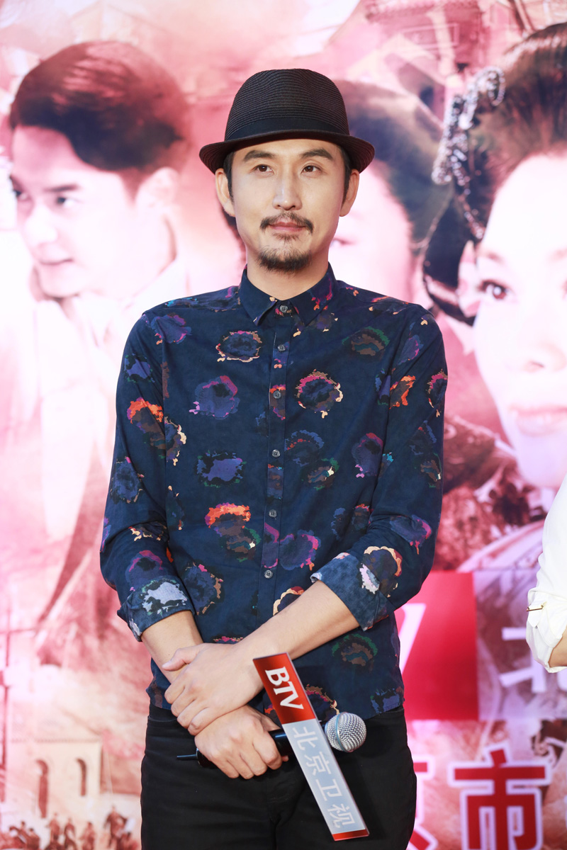 btv"欢聚一堂"走进小黄庄社区 岳丽娜,马赫,胡小庭共叙《娘道》母爱