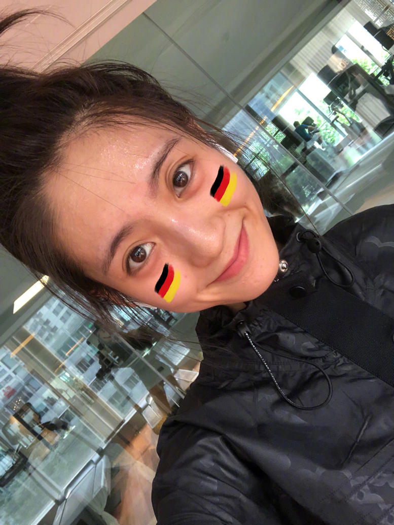 邢菲完美瘦身餐配世界杯营养健康垂涎三尺