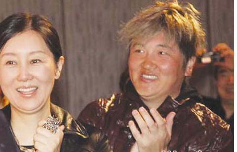 其实这个小女儿是孙楠与买红妹离婚后,与再婚妻子潘蔚所生.