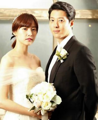 韩国明星夫妇李东健赵伦熙协议离婚女儿抚养权归女方