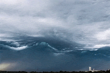 搞笑动态图gif: 感觉就像生活在海底. - 360娱乐,你开心就好