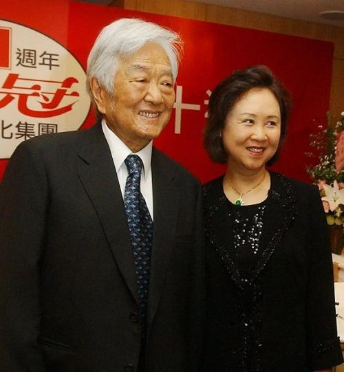 琼瑶和平鑫涛