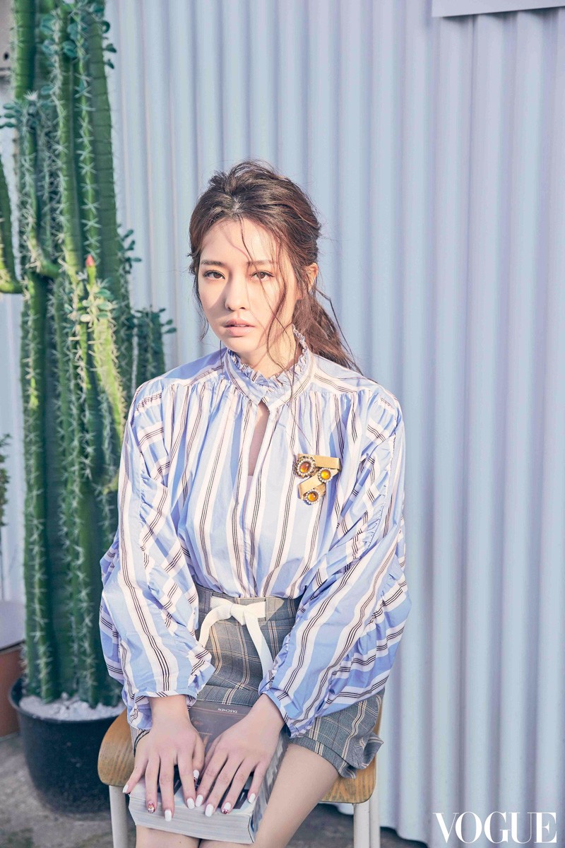 陈语安登时尚杂志彩虹少女青春文艺范儿十足