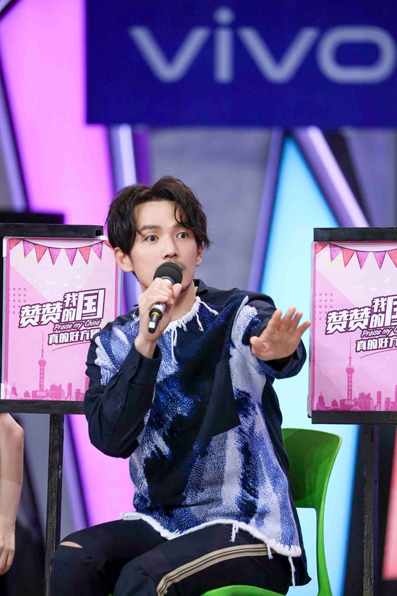 哇大厨上线钟汉良快乐大本营现场秀厨艺