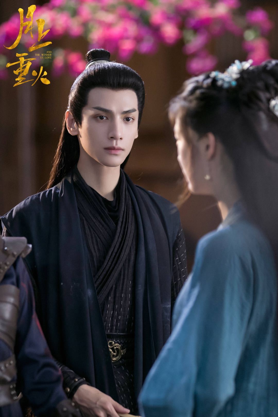 月上重火黑衣虞楚之上线罗云熙黑衣扮相惊艳