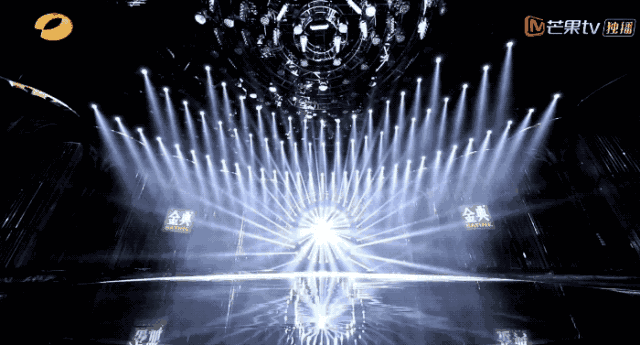 七组唱功优秀的歌手来到《歌手2019》,还是熟悉的赛制,还是熟悉的舞台