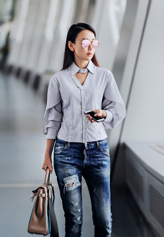 毛俊杰的几组穿搭好身材凹凸有致让人移不开眼