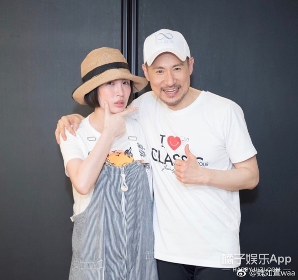 还记得唱坐在巷口的那对男女的魏如萱吗她宣布怀孕了